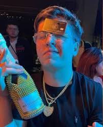 Posts with replies by Crazy-Horse (@IramSanxhez)