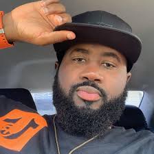 Janelle Salaün, you are a BADDD WOMAN 😤 She is now up to 16 PTS after  tying things up for the @valkyries! DAL-GSV