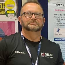 We are currently dealing with a commerical fire at Creagh Road,  Toomebridge. Three Appliances and a Water Tanker are in attendance dealing  with the fire. Members of the public are asked to