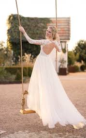 Du träumst schon jetzt von deiner hochzeit oder bist tatsächlich auf der suche nach dem passenden brautkleid? Brautkleid Spitze Im Hochzeitshaus Findest Du Eine Riesige Auswahl