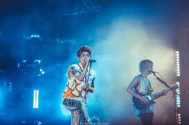 True to their word, in november 2008 one ok rock issued their third album kanjou effects, marking a growth in confidence, experience and skill. 13 05 2019 One Ok Rock Live Palladium Koln Hellfire Magazin