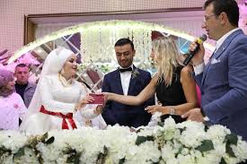 Murat ongun kimdir, hayatı ve biyografisi. Cihan Yasar Di Twitter Dugunumuze Katilim Saglayip Bizleri Onurlandiran Ve Nikah Sahidimiz Olan Ibb Baskanimiz Sn Ekrem Imamoglu Ve Sevgili Esi Sn Dilek Imamoglu Hanimefendi Basta Olmak Uzere Bizleri Bu Mutlu Gunumuzde