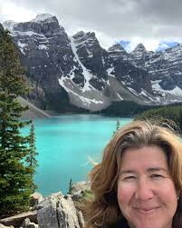 Ebike to Moraine Lake with Canmore