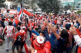 Canal 13, buenos aires, argentina. Video Hinchas Tatengues Y El Aguante A Union En Quito El Litoral Noticias Santa Fe Argentina Ellitoral Com