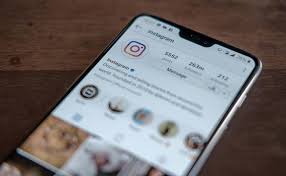 Turn live photos into boomerangs on instagram stories get a 14 day trial for skillshare and watch our courses for free! Instagram Builds On Boomerang Video Features Mobile World Live