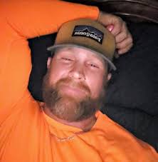 Let's welcome our new members: hi & welcome. Plse invite all your friends  to join our group & plse come to our alcohol/coffee meetup