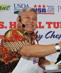 Chef wan sebak terpaksa berpisah dengan cucu atas arahan mahkamah #durianmerah #chefwan #serinaredzuawan bengang dengan bekas menantu, chef wan dedah wajah 'betina sampah'. Chef Wan Wikipedia