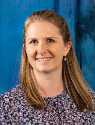 Laura Tweed's Instagram, Twitter & Facebook