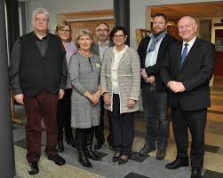 Für außenstehende sehr überraschend hat ende. Eroffnung Des Neuen Hospizburos In Dingolfing Hospizgruppe Dingolfing Landau