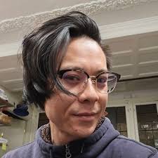 Caroline Henley (@crlnhnly)