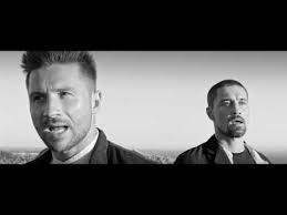 песня мы бежим с тобой как будто от гепарда Bilan Lazarev Prosti Menya Official Video Eksklyuziv Youtube Pesni Muzyka Smeh