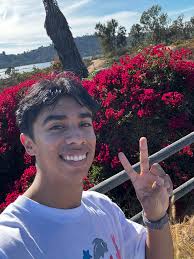 Looking for a roommate in downtown DSM, 22, software sales