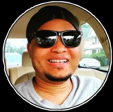 A KONDISYON POU W PA DAMOU Apre yon echec misye fin pran nan renmen, misye  di li pa bezwen fanm pou l damou anko. Li bezwen yon ti kome, yon ti zanmi,