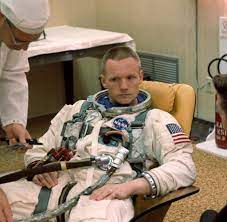 His father was stephen koenig armstrong, an auditor for the ohio government, and his mother was viola louise engel. Mondlandung Us Astronaut Neil Armstrong Ist Tot Welt