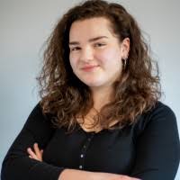 40+ perfiles de «Maria Alburquerque»