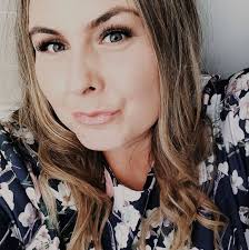 Hi everyone! 👋 I'm wondering if anyone knows of any casual football groups  in the area that meet