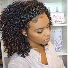13 7k Likes 95 Comments Chelliscurls Curly Styles Chelliscurls On Instagram Added A Crown Braid To M Flechtfrisuren Geflochtene Frisuren Twisted Hair