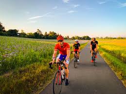 Diese statistik zeigt alle leistungsdaten von hermann gerland. Ex Biathletin Laura Dahlmeier Ist Topfit Mit Dem Rennrad Von Garmisch Nach Hamburg Heimatsport De