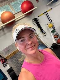 Kimberly Dorris's Instagram, Twitter & Facebook