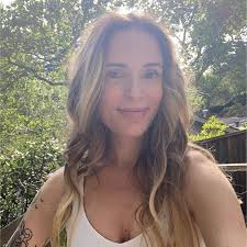 Katy Sandlin's Instagram, Twitter & Facebook