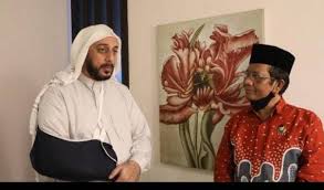 Ulama besar, ali saleh mohammed ali jaber atau syekh ali jaber baru saja meninggal dunia hari ini, kamis (14/1/2020. Syekh Ali Jaber Wafat Mahfud Md Kita Kehilangan Pemersatu Umat