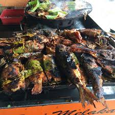 They are also known as ikan bakar / ikan panggang to most melakans. Photos At Ikan Bakar Seri Melaka Malay Restaurant In Kuala Lumpur