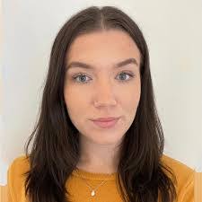 Lily Payne's Instagram, Twitter & Facebook