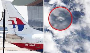 Searchers have found debris in the indian ocean. Mh370 Found Nasa Satellite Photos Show Flight Mh370 Over Indian Ocean Weird News Express Co Uk
