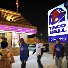 Fans regretful about upcoming demise of Wrigleyville Taco Bell