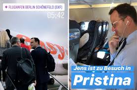 So erzählte er in dem interview. Jens Spahn Warum Der Gesundheitsminister Am Montag Mit Easyjet Flog Watson