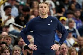 Tuomas Iisalo's Grizzlies Face Playoff Struggles