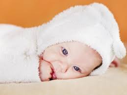 Pourquoi Bébé Bave-T-Il Beaucoup ? : Femme Actuelle Le Mag