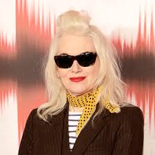 Pamela Hogg's Instagram, Twitter & Facebook