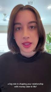 Alex Hadley's Instagram, Twitter & Facebook