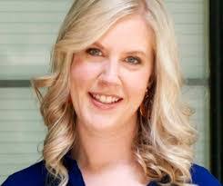 Melissa Cluff's Instagram, Twitter & Facebook