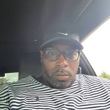 Wanna go to the pool with me ? 👀