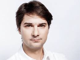 Patrick Leamy, CFO Agrana: De la drone care acţionează pentru protecţia  plantelor cu...