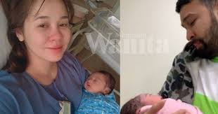 Biodata isaac iman pelakon cilik drama encik imam ekpress. Suami Menangis Kesyukuran Timang Anak Sulung Emma Maembong Bersalin Normal Mingguan Wanita