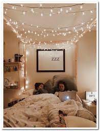 20 Ways To Decorate Your Dorm Room If You Are Obsessed With Fairy Lights Afshin Decor Aesthetic Bedroom Room Inspiration Bedroom Dorm Room Decor