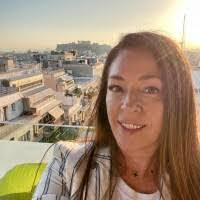 Daisy Johansen's Instagram, Twitter & Facebook