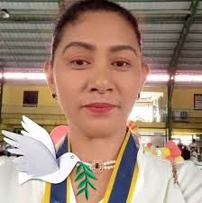 We can use a Punnett square to determine the possible genotypes or  phenotypes of offsprings. Can you determine the probability of the  offspring being a white-haired cat in the given problem? #SundayQuiz #