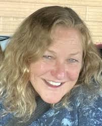 Caroline Martin (Carrie)