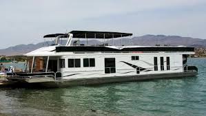 Best Family Vacation Ever Www Lakehavasuhouseboating Com House Boat Houseboat Rentals House Boats For Sale