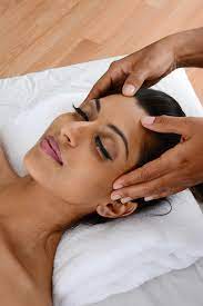 Indian massage therapy techniques for neck pain; What Is Indian Head Massage Spas Ie