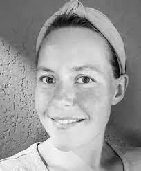 Angela Yardley's Instagram, Twitter & Facebook