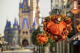 Get directions, reviews and information for spirit halloween in hickory, nc. Is Halloween Canceled This Year Not At These 10 Theme Parks Business Shelby Star Shelby Nc