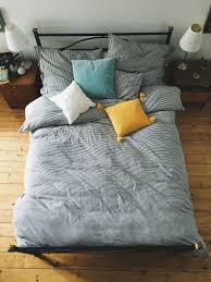 Leichte decken für den sommer sind ebenso wie dicke, kuschelige winterdecken erhältlich. Upcycling Diy Die King Size Bettdecke