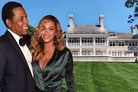 Guests staying at this villa have access to a fully equipped kitchen. Jay Z And Beyonce Buy 26m Hamptons Mansion Page Six