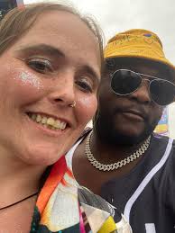 Any examples of posed band photos of stacked Caucasians?