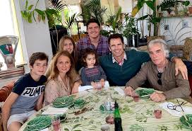 Sin costo, fácil y rápido puedes encontrar trabajo en casi 19.000+ ofertas en lima, lima y otras ciudades en perú. Familia De Pedro Lima Lanca Cinzas Do Ator Ao Mar No Sitio Onde Era Feliz